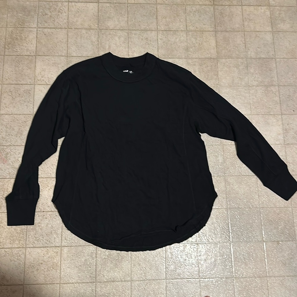 Like new basic black long sleeve